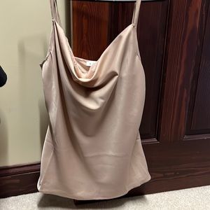 SALE!!! Cute silk nude large top new with lace